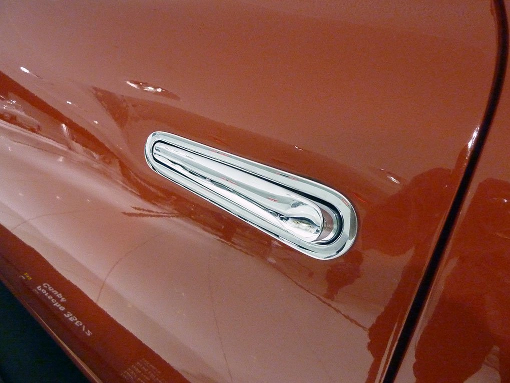 Turn signal detail on an early Porsche 356