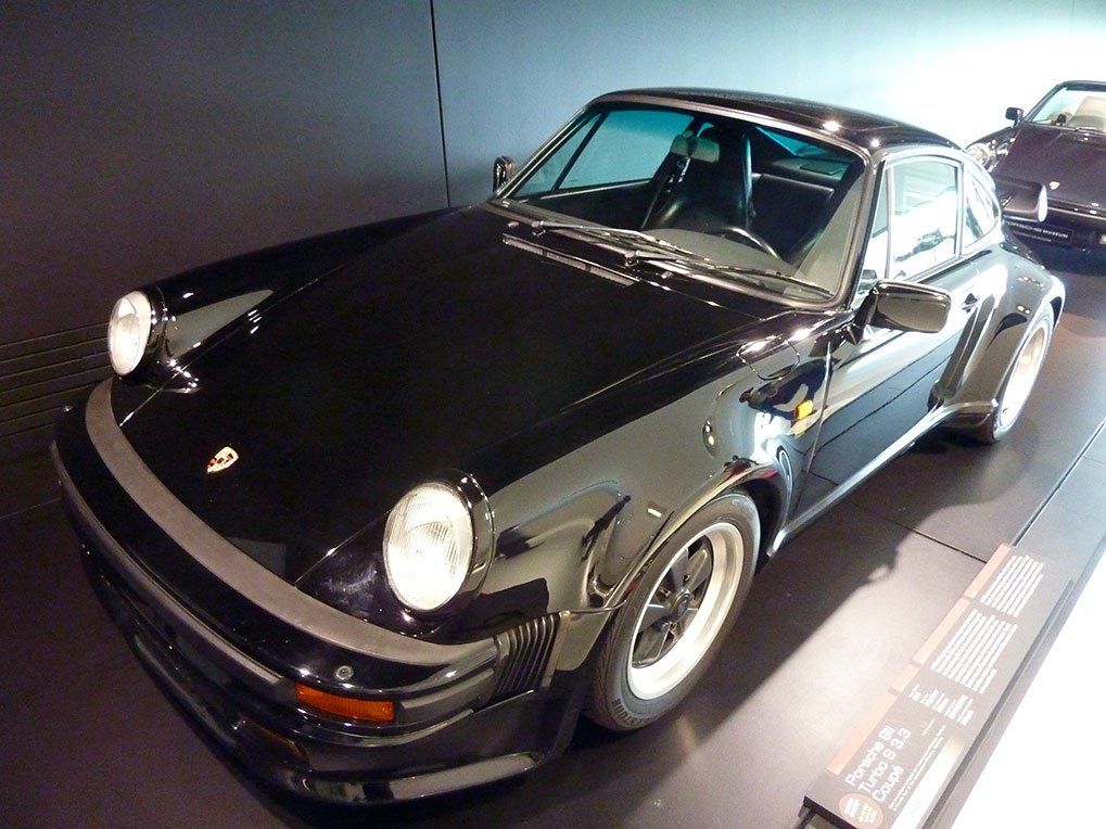 Porsche 911 Turbo S 3.3 Coupe in the museum