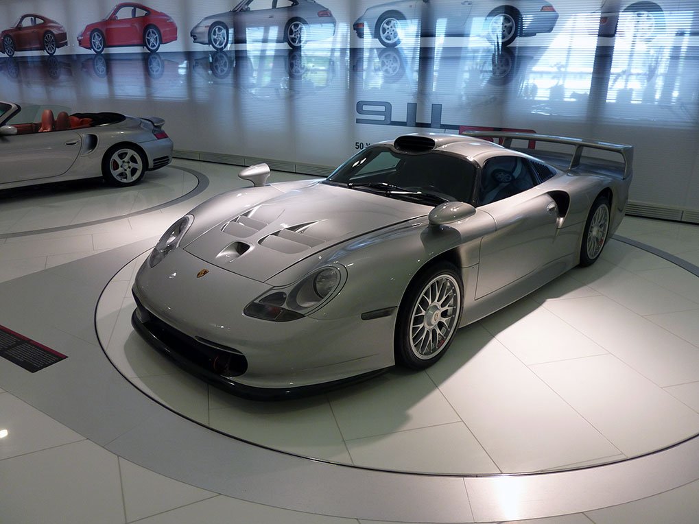 Porsche 911 GT1 road car detail in the museum