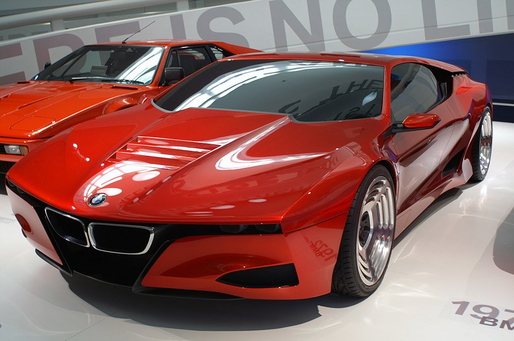 BMW M1 related display in the final museum hall