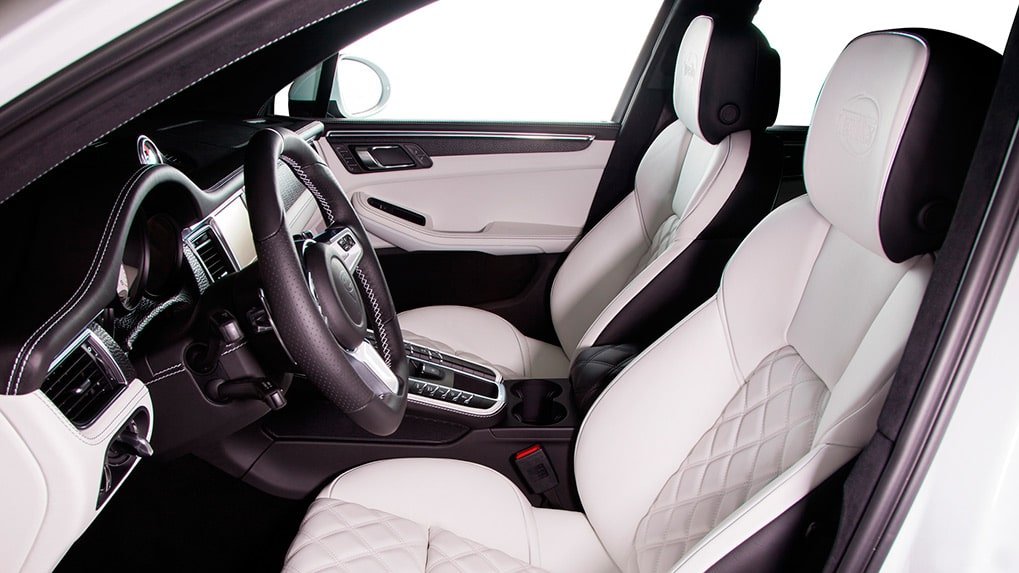 Porsche Macan Techart widebody Interior