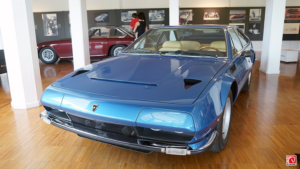 Lamborghini Jarama 400 GT 2+2 at the museum