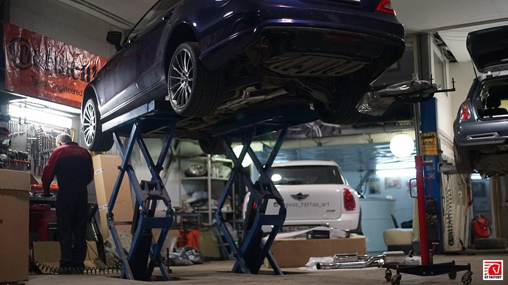 Mercedes-Benz cls500 Mistic Blue Metallic