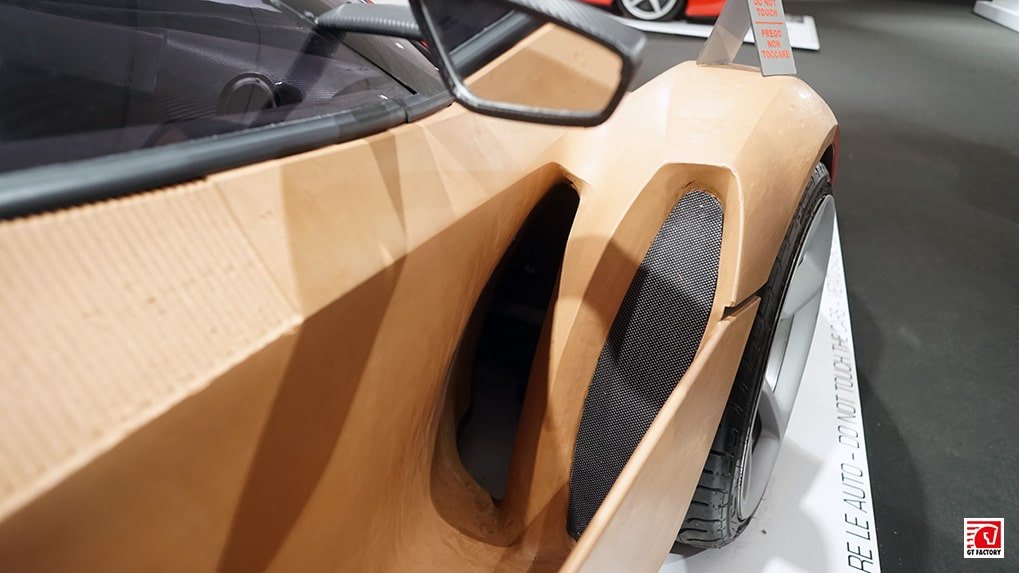 LaFerrari scale and clay model development stages at the museum
