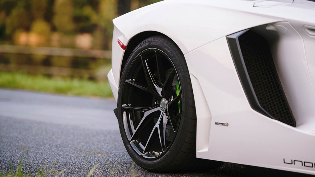 Односоставные моноблочные кованые диски HRE P101Lamborghini Aventador LP700-4