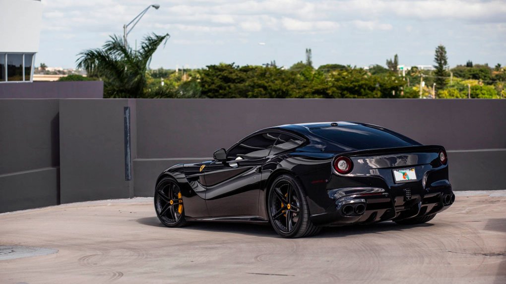 Трехсоставные кованые диски HRE S207 для Ferrari F12 Berlinetta