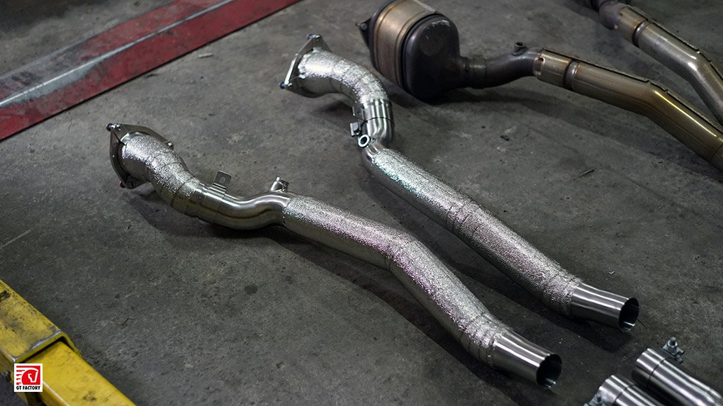 GTFactory Novitec Rosso Ferrari front catless pipes