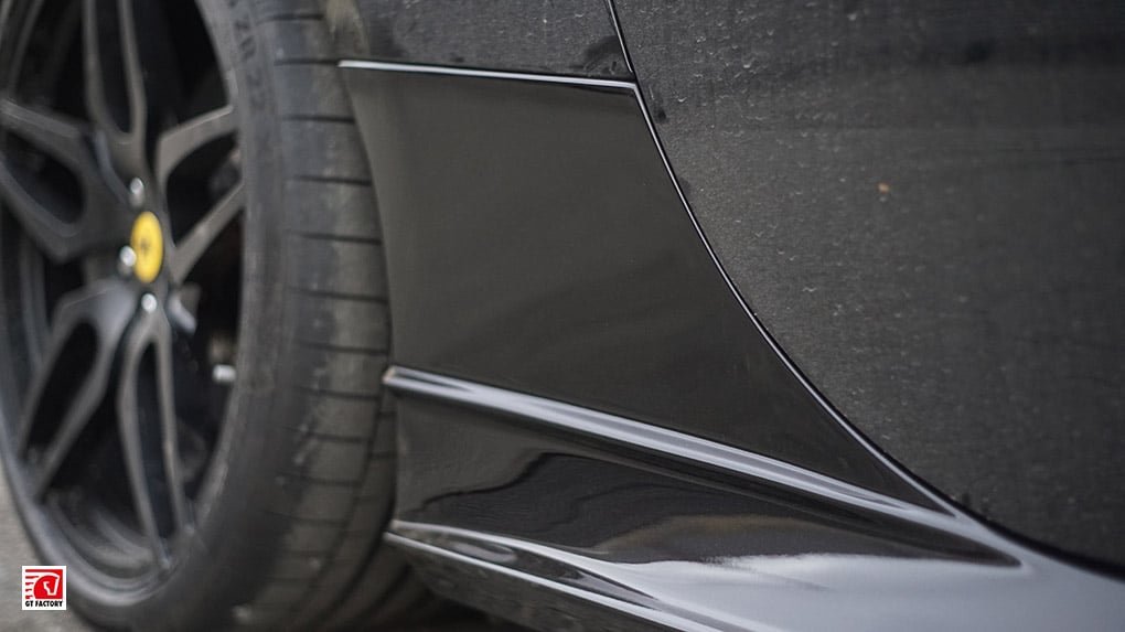 GTFactory Novitec Rosso Ferrari side step