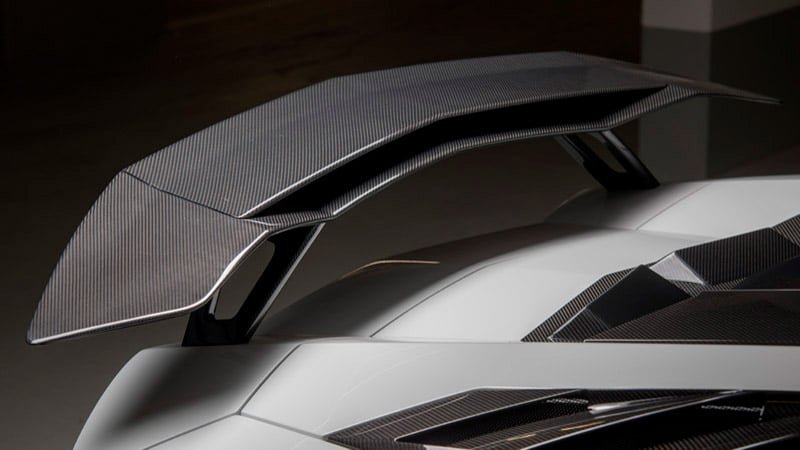 Double Rear Wing