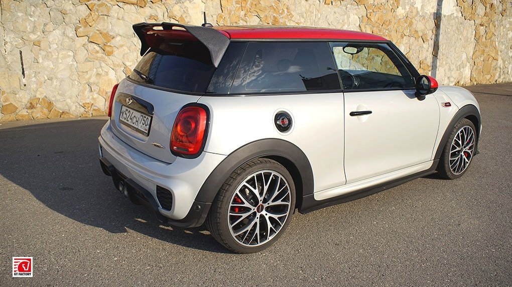 Установка Duell Ag GT Wing на MINI JCW F56