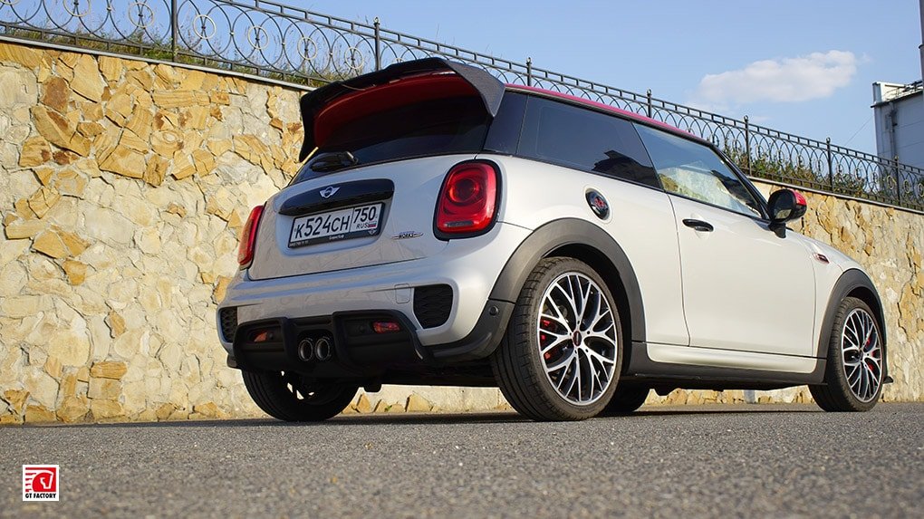 Установка Duell Ag GT Wing на MINI JCW F56