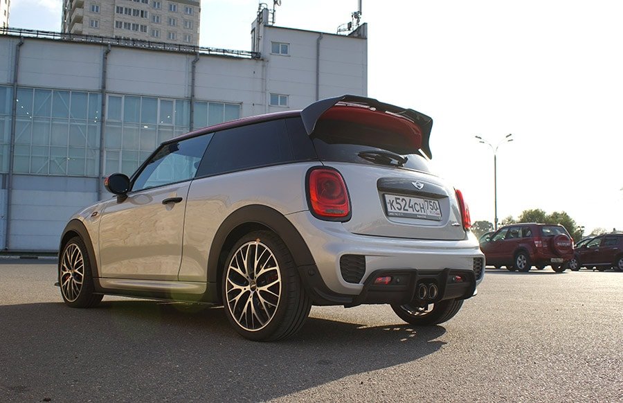 Установка Duell Ag GT Wing на MINI JCW F56