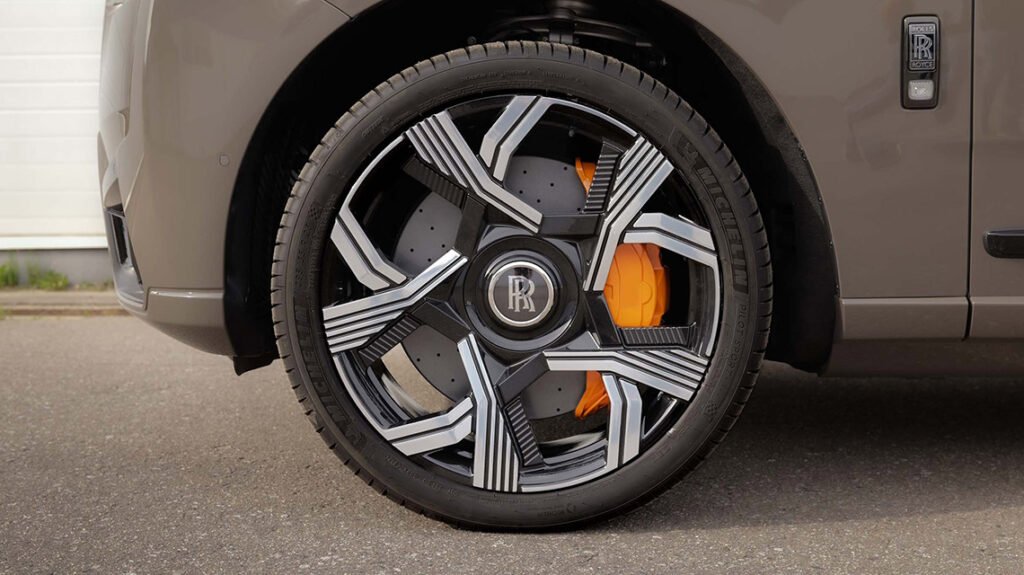 Brake performance upgrade for Rolls-Royce Cullinan Series II front carbon-ceramic brakes