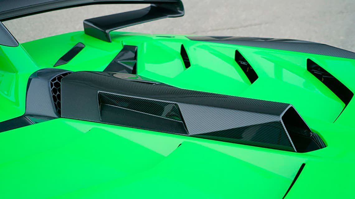 NOVITEC SVJ Воздуховод крыши карбон для купэ