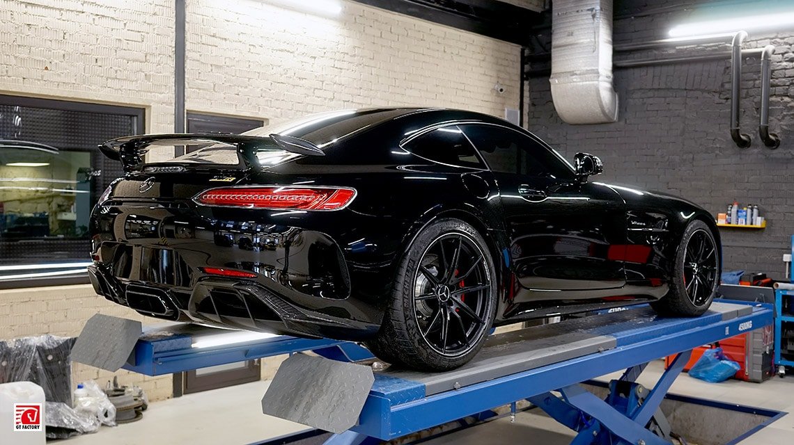Mercedes-Benz AMG GT-R до установки компонентов Renntech