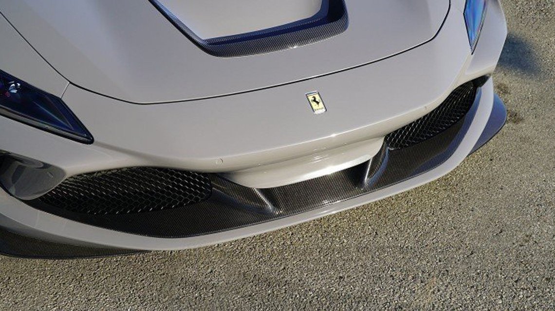Novitec Ferrari F8 Tributo накладка переднего бампера карбоновая F644450