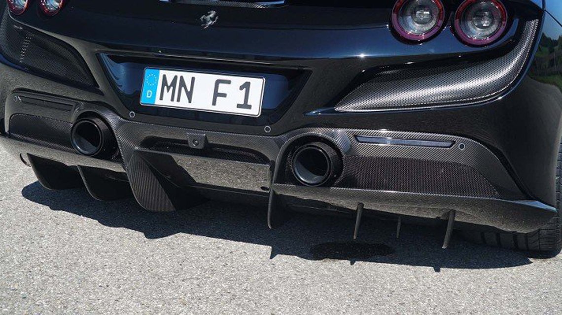 Novitec Ferrari F8 Spider накладка камеры заднего обзора F6 444 43