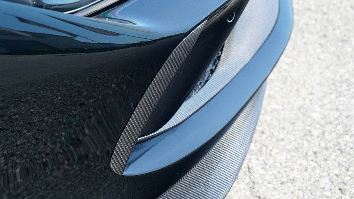Novitec Ferrari F8 Spider закрылки боковые карбон F6 444 32