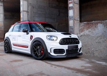Duell AG MINI F60JCW повседневный шоукар