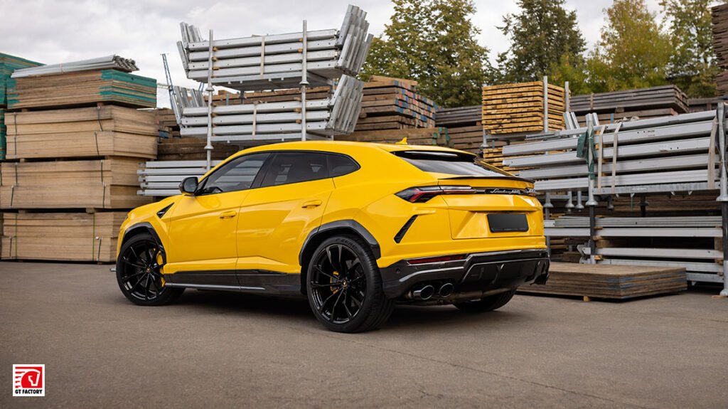 URUS экстерьер