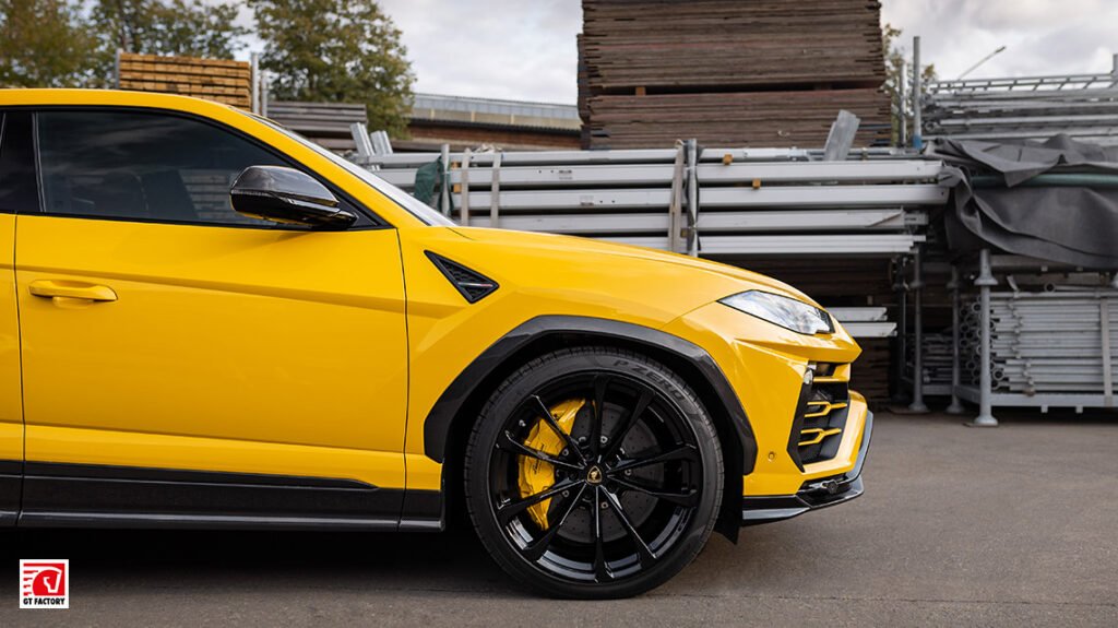 URUS экстерьер