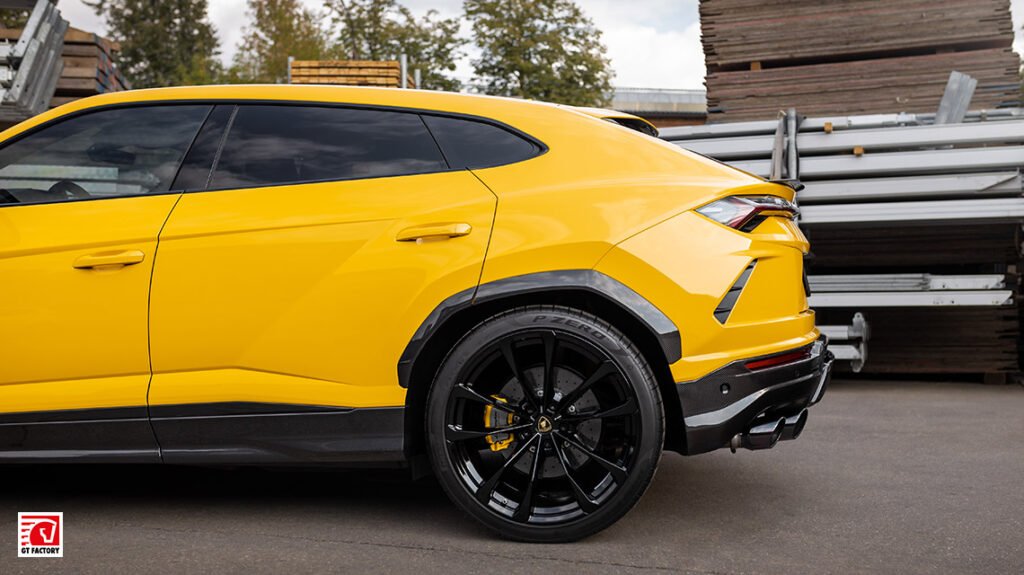 URUS экстерьер