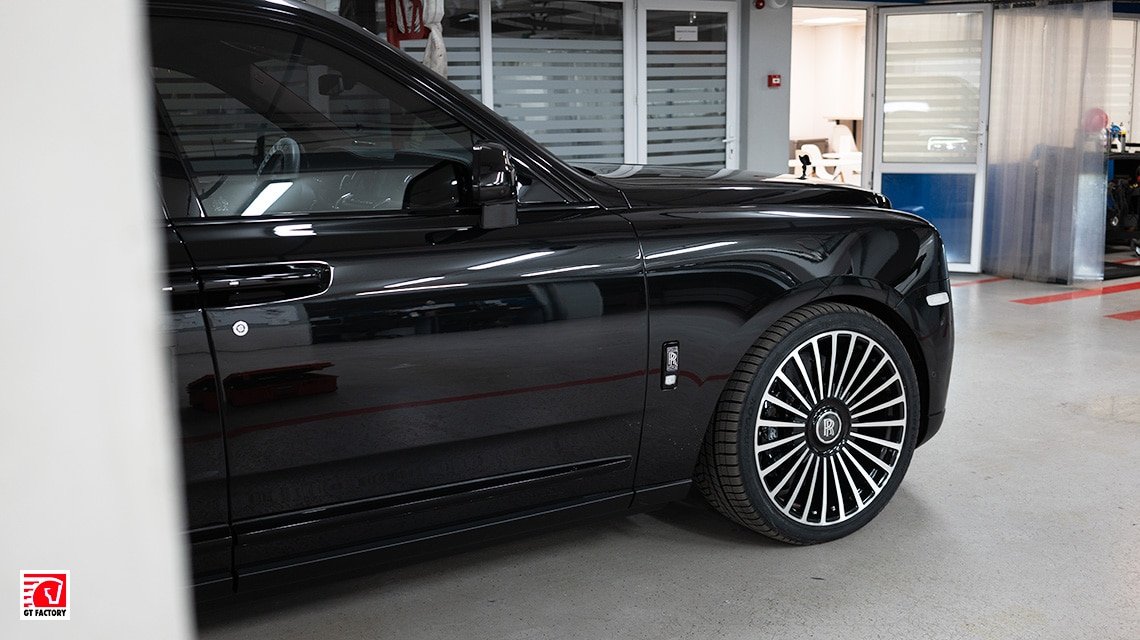 Установка блока заниження пневмоподвески SPOFEC на ROLLS ROYCE CULLINAN