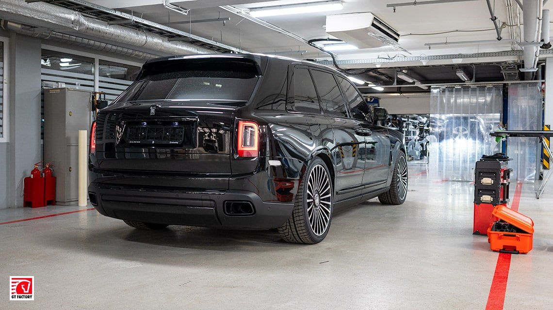 NOVITEC ROLLS ROYCE CULLINAN Tech-Tronic установка