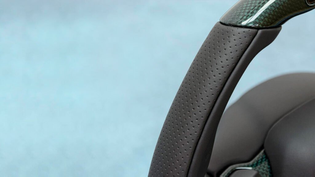 Ferrari 458 custom steering wheel rear detail with carbon fiber lower section